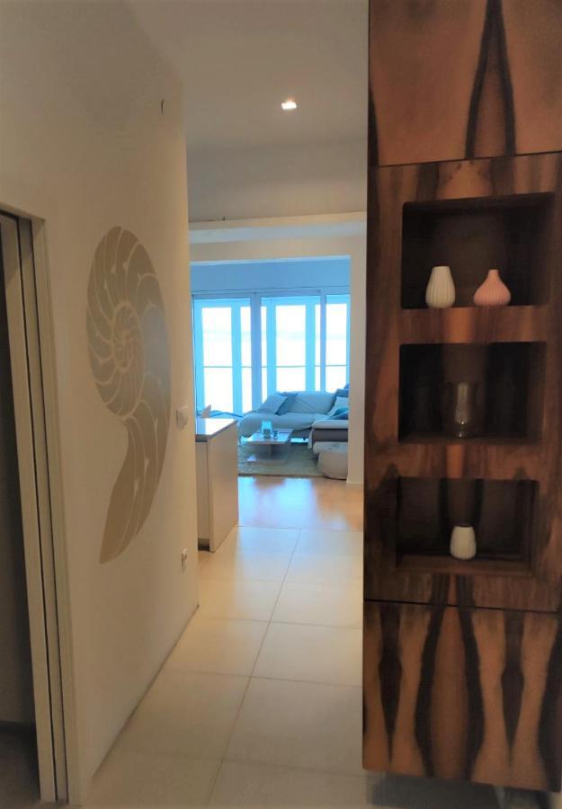 First Row To The Sea Appartement Opatija Buitenkant foto