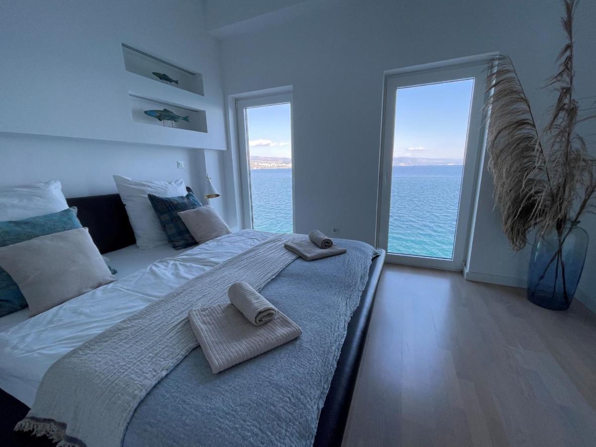 First Row To The Sea Appartement Opatija Buitenkant foto
