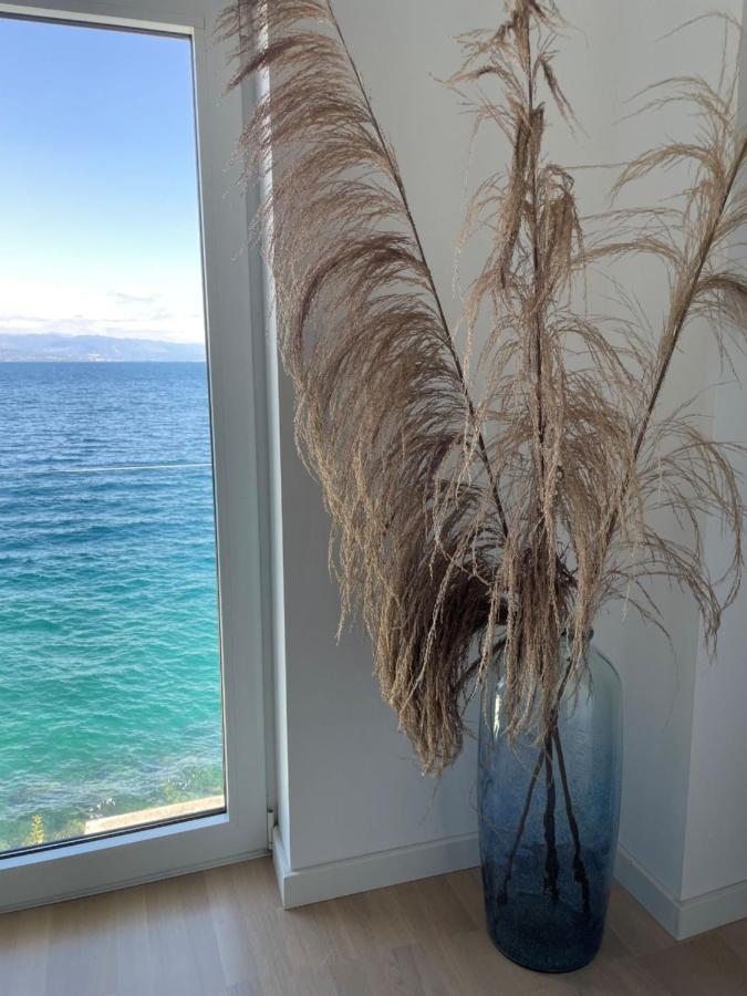 First Row To The Sea Appartement Opatija Buitenkant foto
